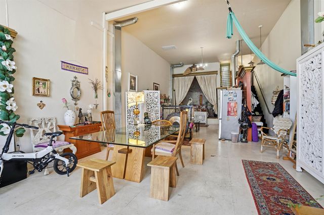 733 Loring Ave, Crockett, CA 94525