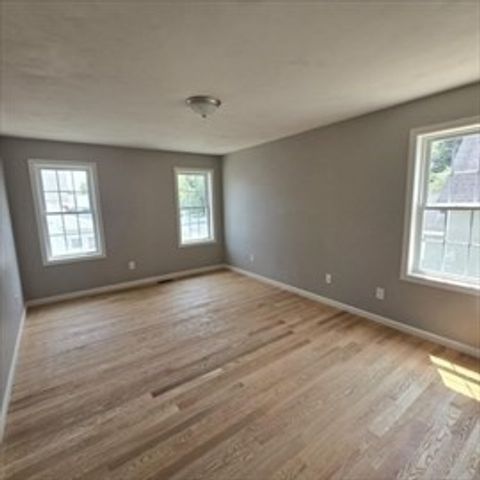 82 Carroll Ave, Brockton, MA 02301