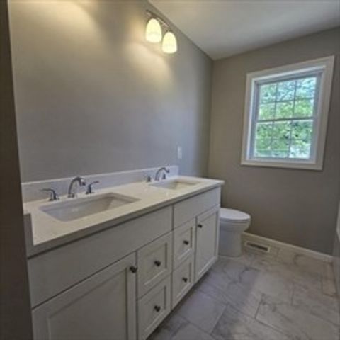 82 Carroll Ave, Brockton, MA 02301