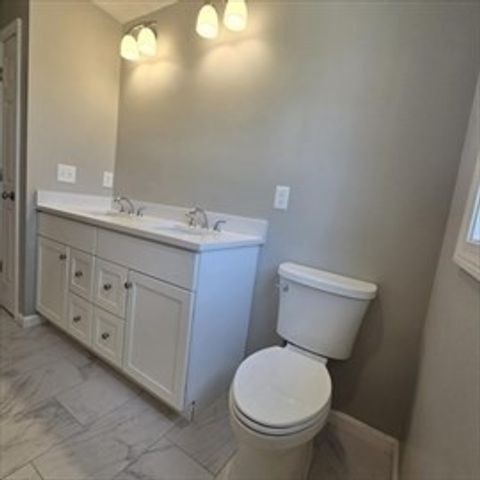 82 Carroll Ave, Brockton, MA 02301