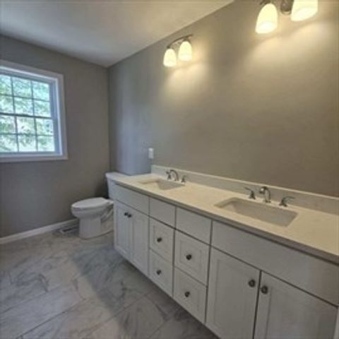 82 Carroll Ave, Brockton, MA 02301