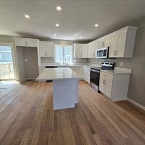 82 Carroll Ave, Brockton, MA 02301