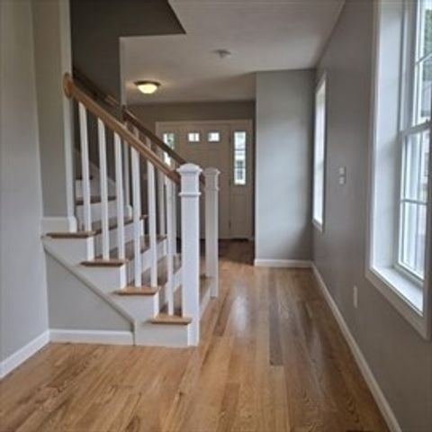 82 Carroll Ave, Brockton, MA 02301