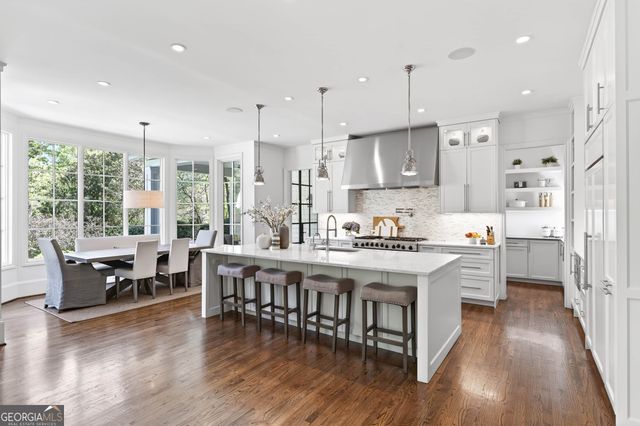 516 Tara Trail, Atlanta, GA 30327