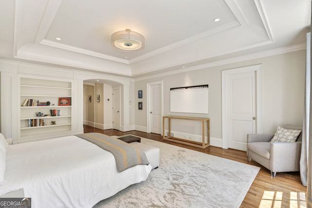 516 Tara Trail, Atlanta, GA 30327