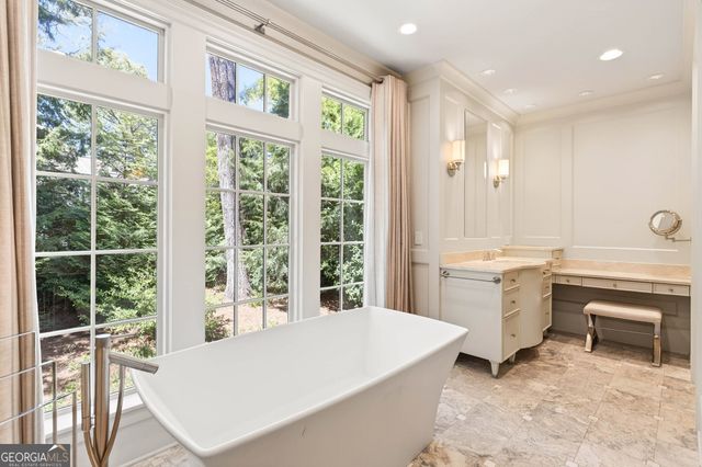 516 Tara Trail, Atlanta, GA 30327