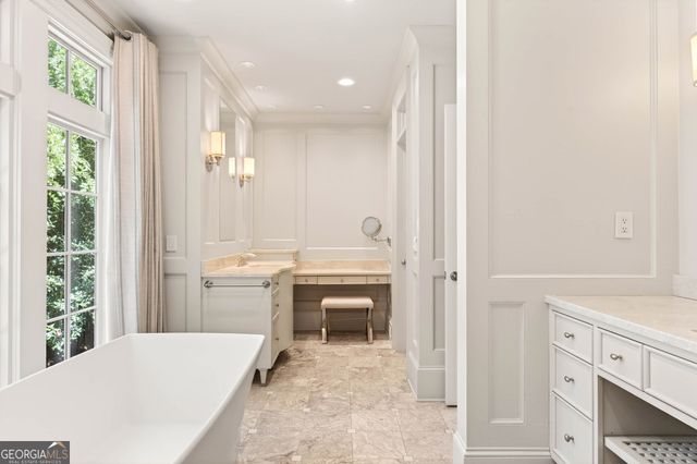 516 Tara Trail, Atlanta, GA 30327