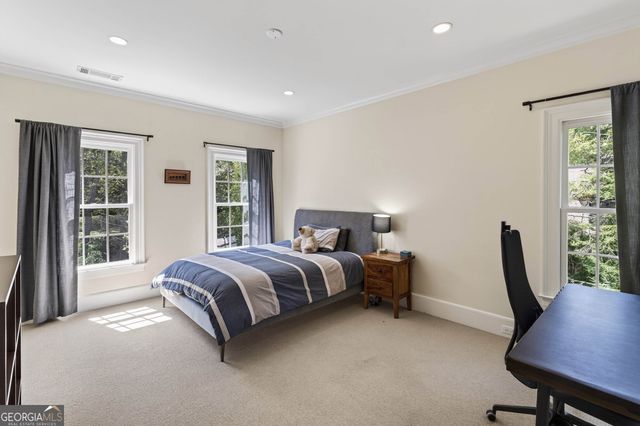 516 Tara Trail, Atlanta, GA 30327