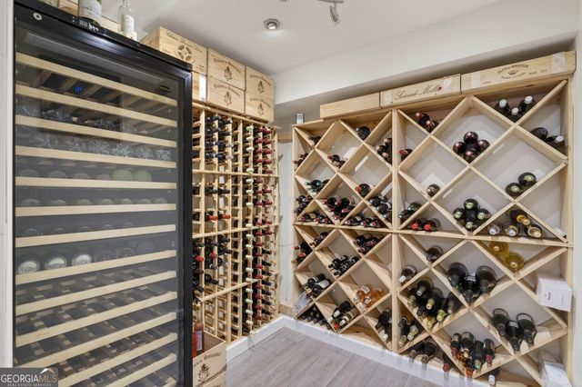 516 Tara Trail, Atlanta, GA 30327