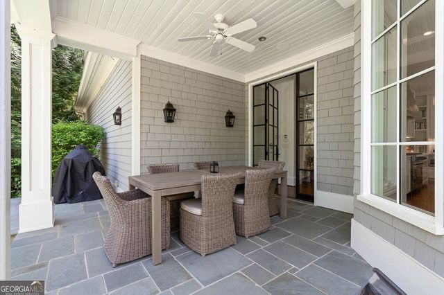 516 Tara Trail, Atlanta, GA 30327