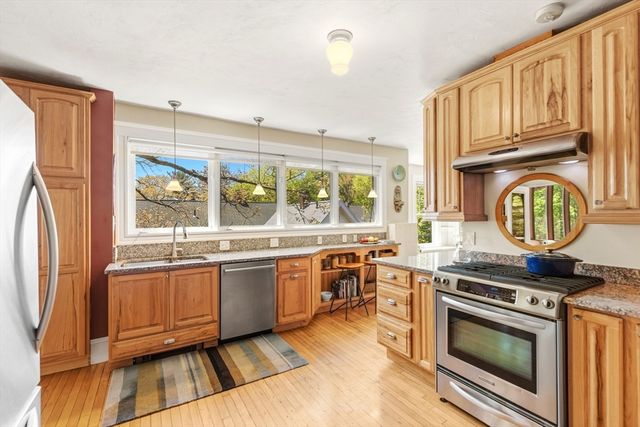 55 Park Ave Ext 55, Arlington, MA 02476