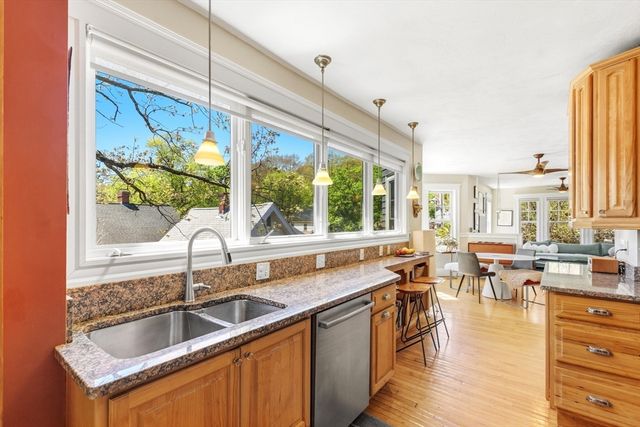 55 Park Ave Ext 55, Arlington, MA 02476