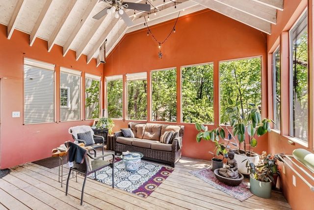 55 Park Ave Ext 55, Arlington, MA 02476