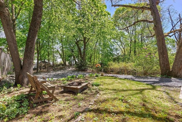 55 Park Ave Ext 55, Arlington, MA 02476