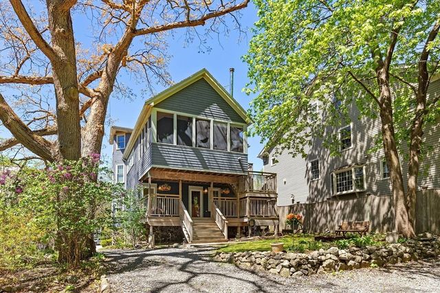 55 Park Ave Ext 55, Arlington, MA 02476
