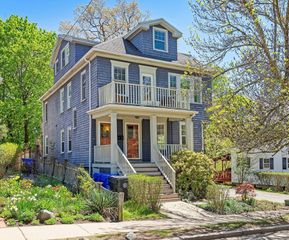 55 Park Ave Ext 55, Arlington, MA 02476