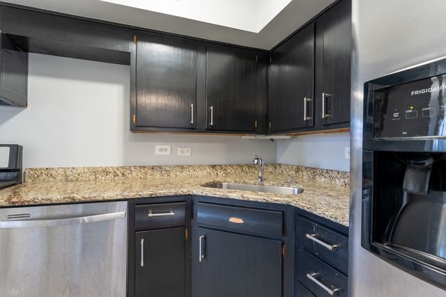 6947 S Jeffery Boulevard 3K, Chicago, IL 60649