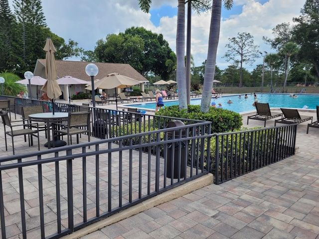 944 MADRID DRIVE, Palm Harbor, FL 34684