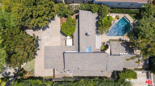515 N Roxbury Drive, Beverly Hills, CA 90210