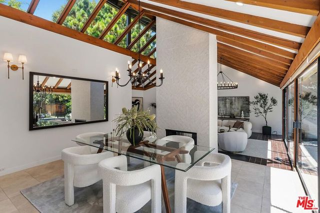 515 N Roxbury Drive, Beverly Hills, CA 90210