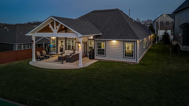 204 Blackthorn Drive, Nicholasville, KY 40356