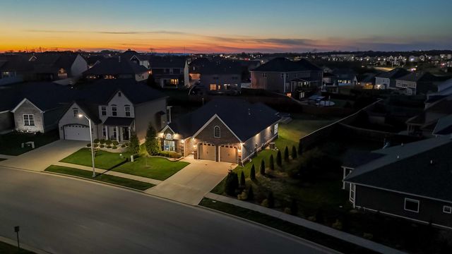 204 Blackthorn Drive, Nicholasville, KY 40356