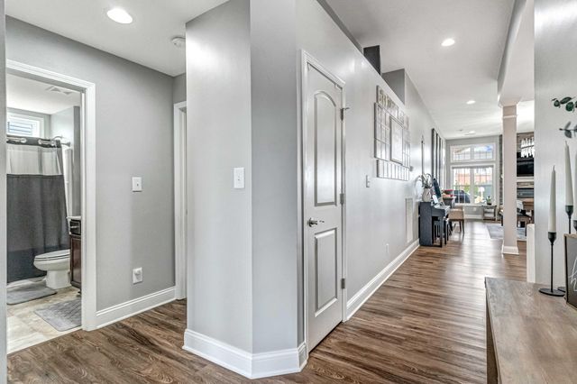 204 Blackthorn Drive, Nicholasville, KY 40356