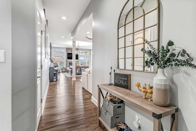 204 Blackthorn Drive, Nicholasville, KY 40356