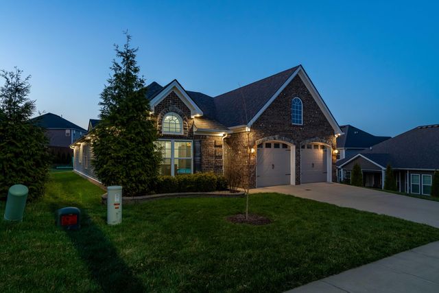 204 Blackthorn Drive, Nicholasville, KY 40356