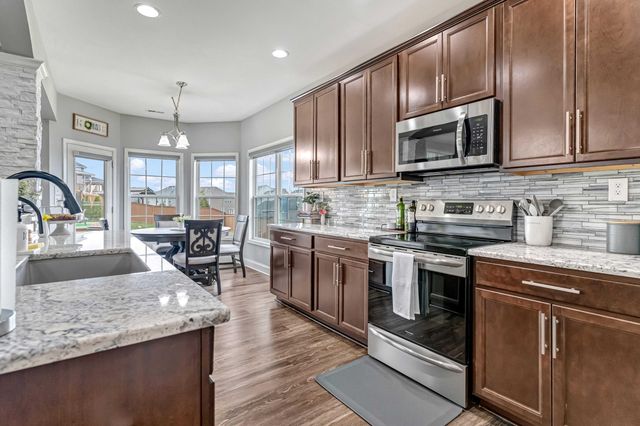 204 Blackthorn Drive, Nicholasville, KY 40356