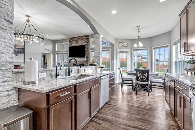 204 Blackthorn Drive, Nicholasville, KY 40356