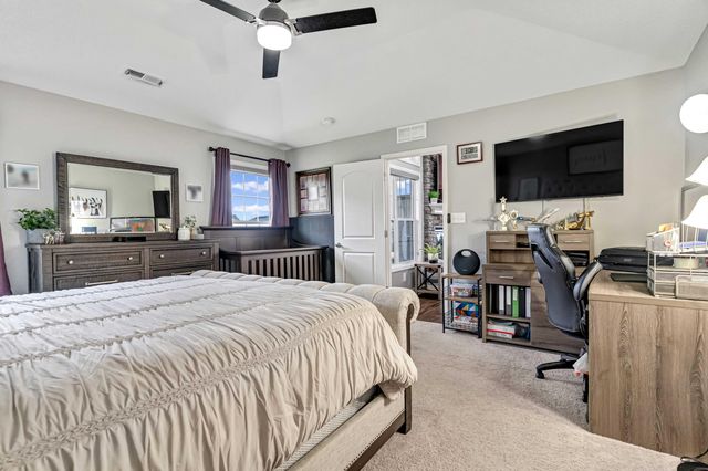 204 Blackthorn Drive, Nicholasville, KY 40356