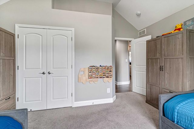 204 Blackthorn Drive, Nicholasville, KY 40356