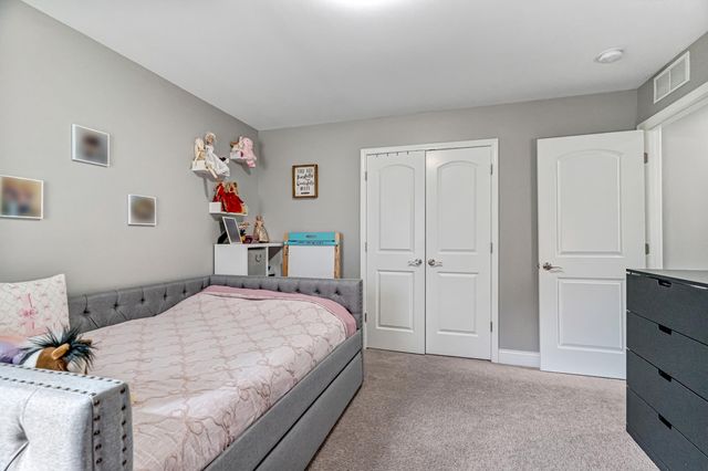 204 Blackthorn Drive, Nicholasville, KY 40356