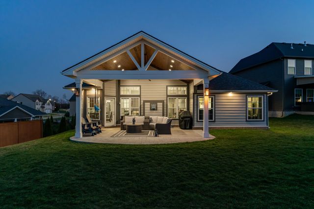 204 Blackthorn Drive, Nicholasville, KY 40356