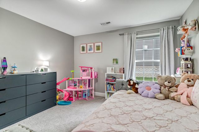 204 Blackthorn Drive, Nicholasville, KY 40356