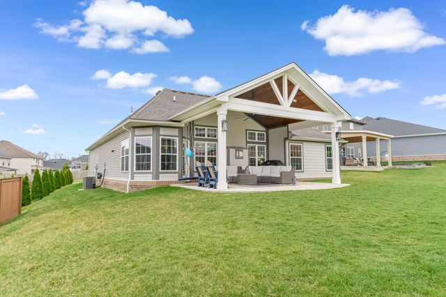 204 Blackthorn Drive, Nicholasville, KY 40356