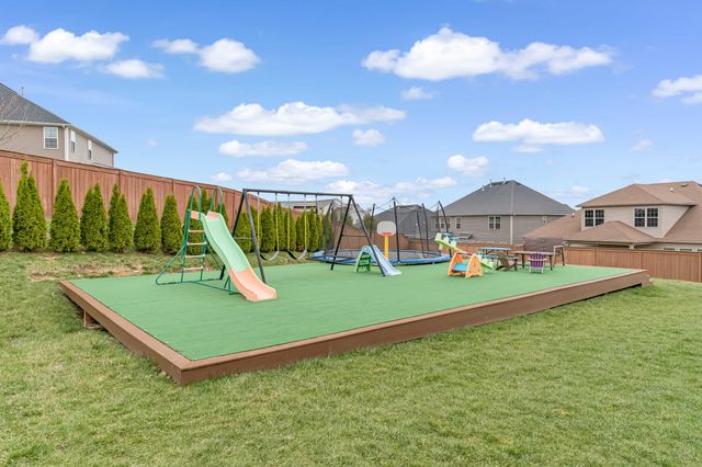 204 Blackthorn Drive, Nicholasville, KY 40356