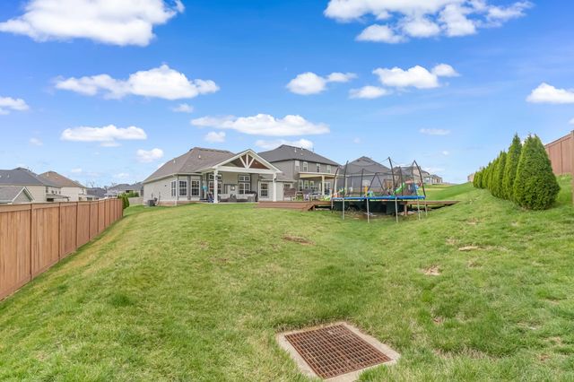 204 Blackthorn Drive, Nicholasville, KY 40356