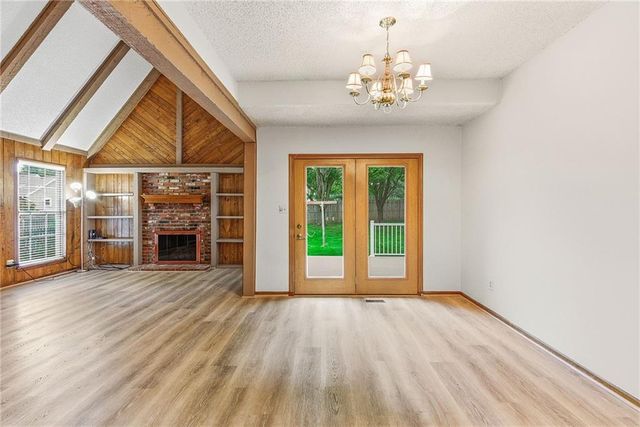7829 Caenen Street, Lenexa, KS 66216