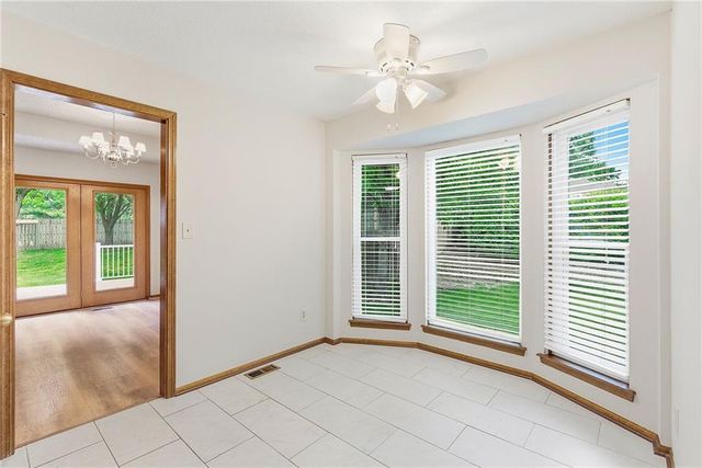 7829 Caenen Street, Lenexa, KS 66216