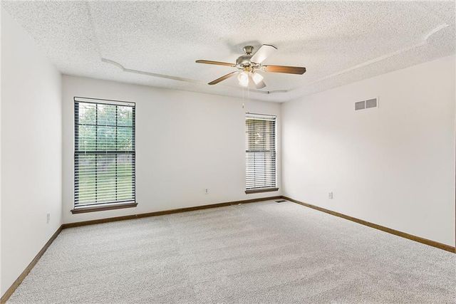 7829 Caenen Street, Lenexa, KS 66216