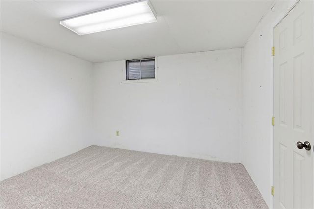 7829 Caenen Street, Lenexa, KS 66216