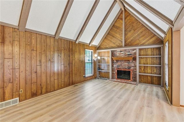 7829 Caenen Street, Lenexa, KS 66216