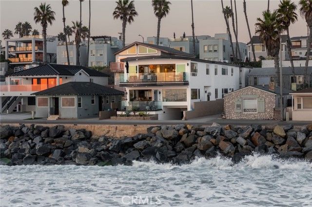 516 S S The Strand, Oceanside, CA 92054