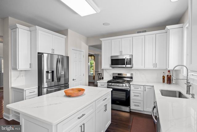 33 AMARYLLIS LN, Lumberton, NJ 08048