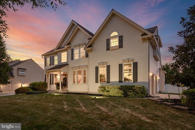 33 AMARYLLIS LN, Lumberton, NJ 08048