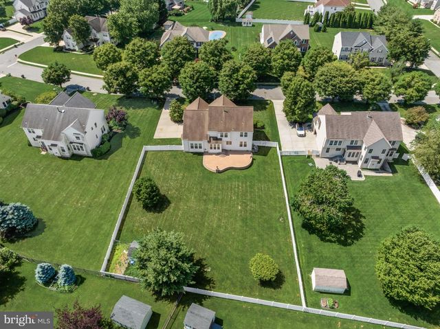 33 AMARYLLIS LN, Lumberton, NJ 08048