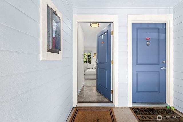 14221 NE 181st Place #P201, Woodinville, WA 98072