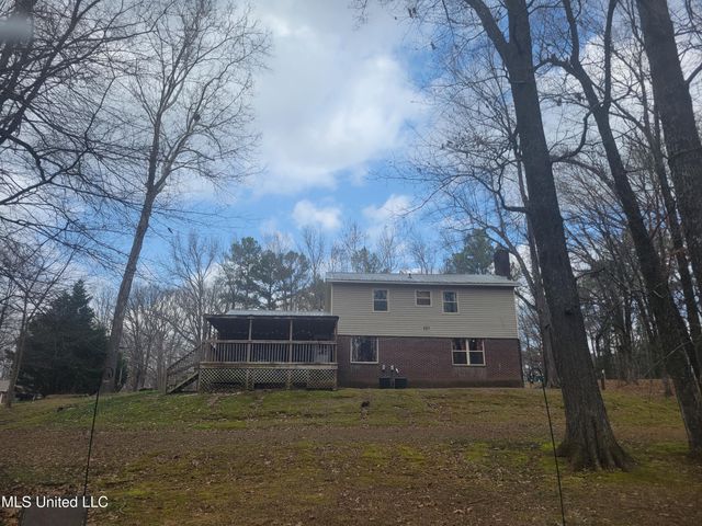 1365 Jo Ann Drive, Southaven, MS 38671